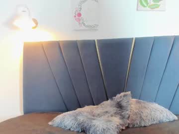 See Lio18_cum online Now @ wank.ch