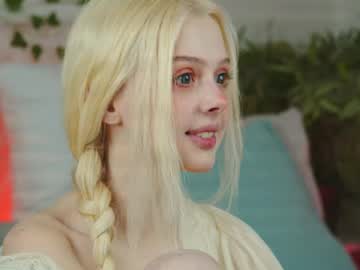 See Little_anitta online Now @ wank.ch