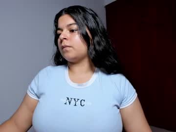 See Little_shaara online Now @ wank.ch