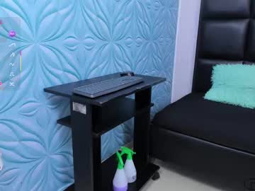 See Littleparker online Now @ wank.ch