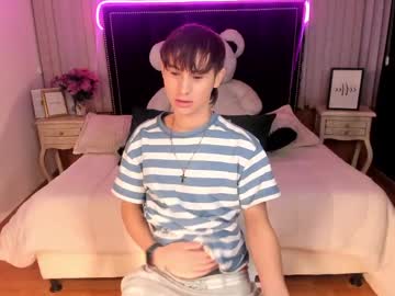 See Littleryan_ online Now @ wank.ch