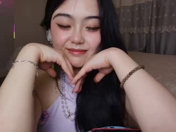 See Liunana online Now @ wank.ch