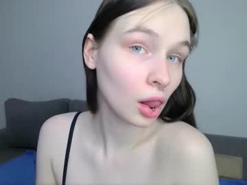 See Lolavibe6 online Now @ wank.ch