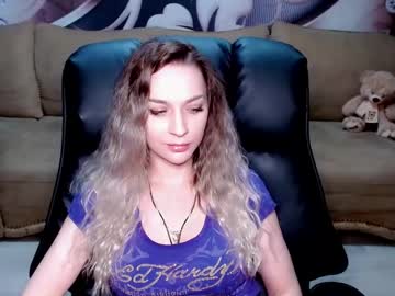 See Lovellymalina online Now @ wank.ch