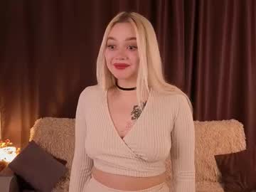 See Lucylumi online Now @ wank.ch