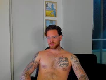 See Lukeglanton17 online Now @ wank.ch
