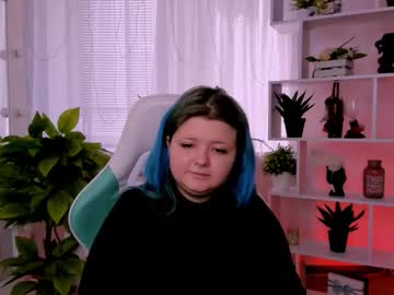 See Lunaar_ online Now @ wank.ch