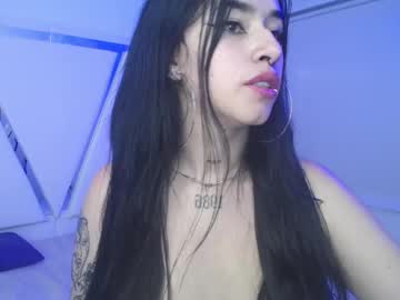 See Lunneth__ online Now @ wank.ch