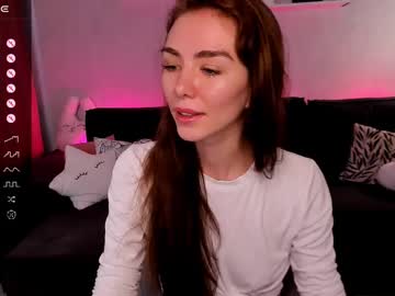 See Lynettesky online Now @ wank.ch