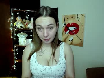 See M_vikki online Now @ wank.ch