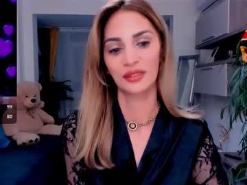 See Madyeroberts online Now @ wank.ch
