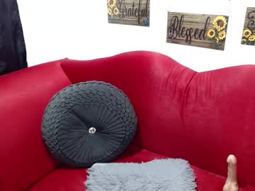 See Maia_2016 online Now @ wank.ch