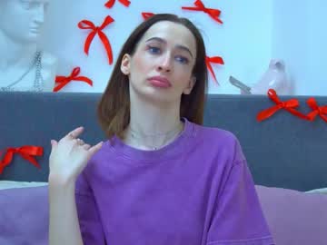 See Mariamenson online Now @ wank.ch