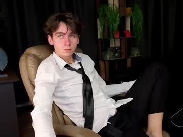 See Mark_safr online Now @ wank.ch