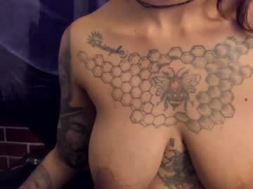 See Marllena online Now @ wank.ch