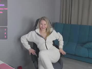 See Marysantamonika online Now @ wank.ch