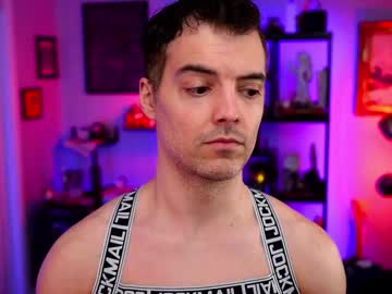 See Maxhughes online Now @ wank.ch