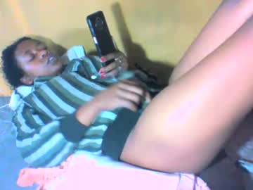 See Mayrah5 online Now @ wank.ch