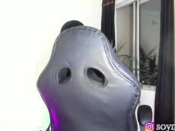 See Meganhot15 online Now @ wank.ch