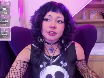 See Miaamane online Now @ wank.ch