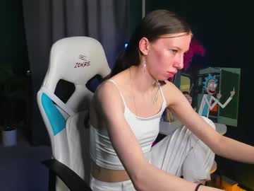See Michele_mack online Now @ wank.ch