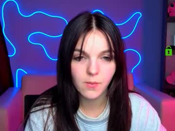 See Mikameovv online Now @ wank.ch