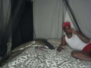 See Mikejones1415 online Now @ wank.ch