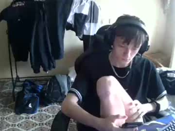 See Mikkiforus online Now @ wank.ch