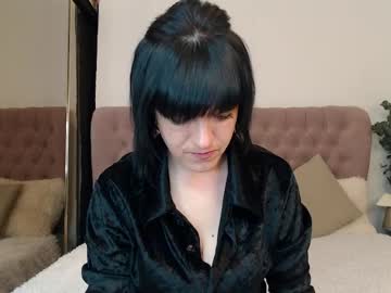 See Minimolly_ online Now @ wank.ch