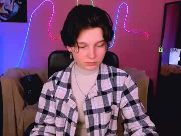 See Mirginia_lovely online Now @ wank.ch