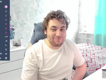 See Morlaios online Now @ wank.ch