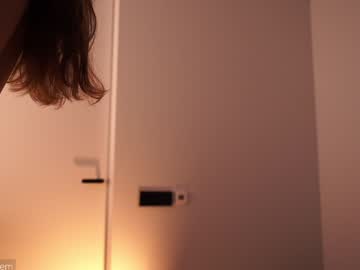 See Ms_seductive online Now @ wank.ch