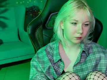 See Nancymartinez online Now @ wank.ch