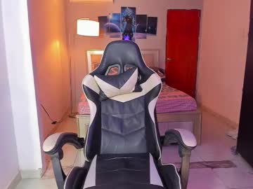 See Naomi_berckley online Now @ wank.ch