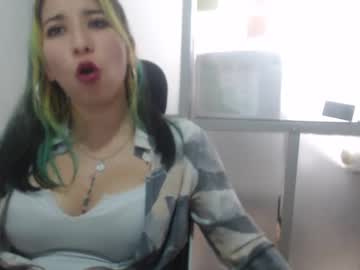 See Natsuki_09 online Now @ wank.ch