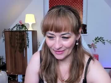 See Naughtymilane online Now @ wank.ch
