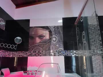 See Nefera_nox online Now @ wank.ch