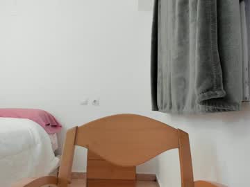 See Nicebrown online Now @ wank.ch