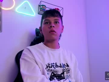 See Nico_leroy online Now @ wank.ch