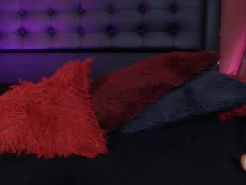 See Nicole_brown1126 online Now @ wank.ch