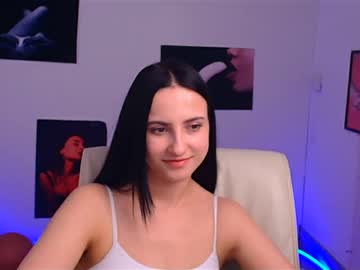 See Niikol_ online Now @ wank.ch