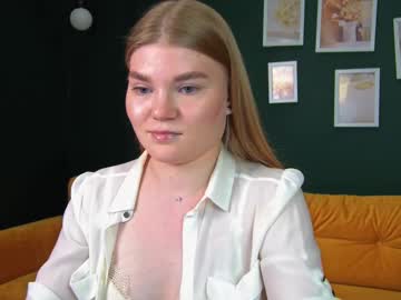 See Nikolee_doll online Now @ wank.ch