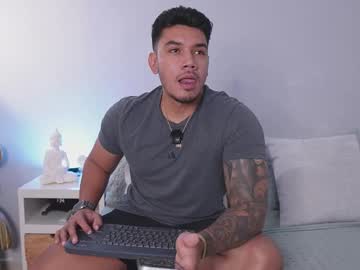 See Noahavery_ online Now @ wank.ch