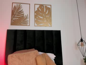See Nora_dasilva online Now @ wank.ch
