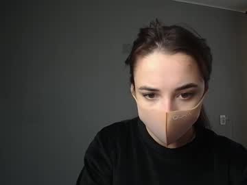 See Olivia_oliv online Now @ wank.ch