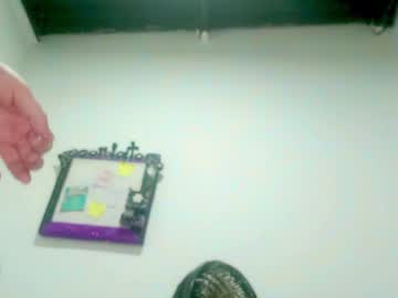 See Petiteivoryqueen online Now @ wank.ch