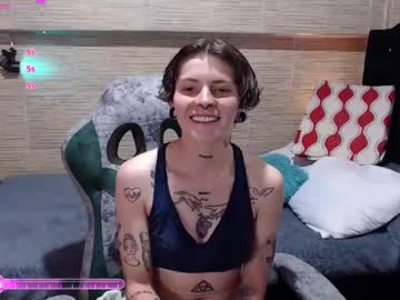 See Pretty_cristal22 online Now @ wank.ch