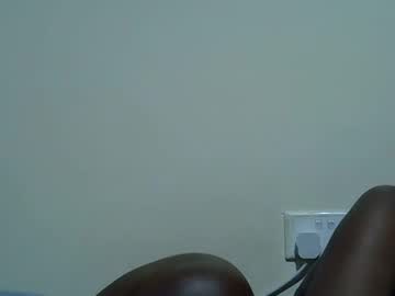 See Princess_0 online Now @ wank.ch