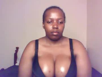 See Queen_melanine online Now @ wank.ch