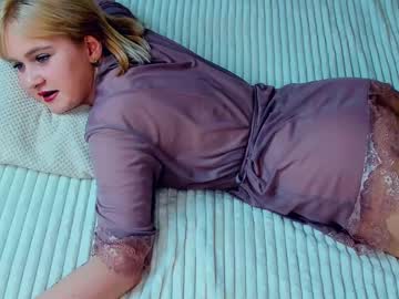 See Randifell online Now @ wank.ch